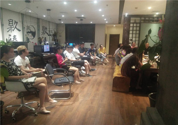 �y���b��O(sh��)Ӌ(j��)���y���b���O(sh��)Ӌ(j��)���y�������b���������b�˾�������b�޹�˾